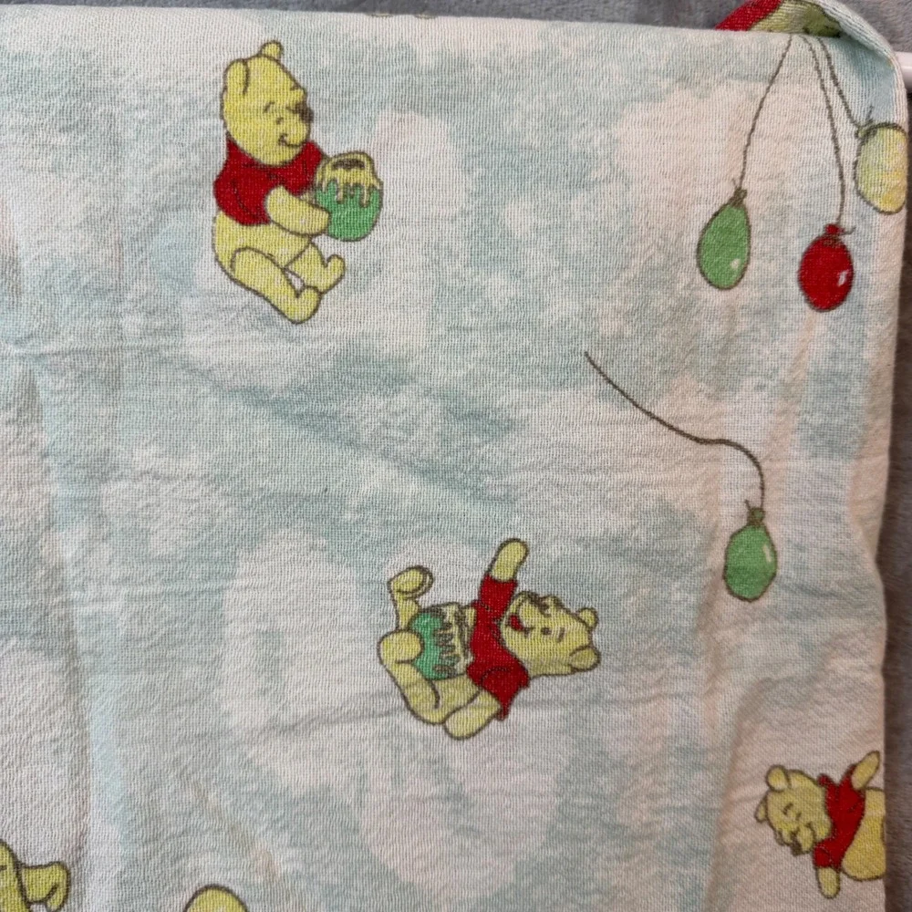 Vtge Disney Winnie the Pooh Baby Blanket Blue Balloons Honey Pot 26x31‎ Flannel